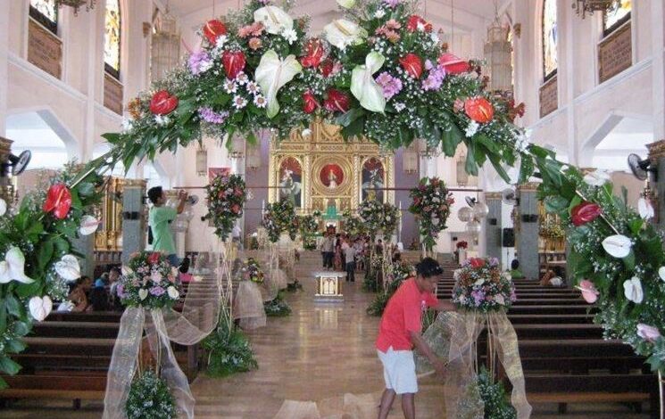 Church wedding flower arrangements - Complete Gardering